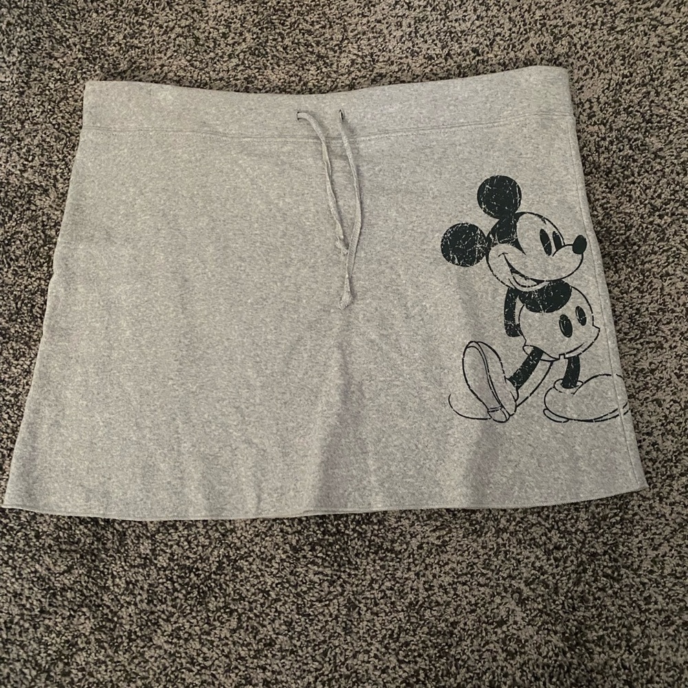 NWT Disney Parks L Skirt Gray Mickey Mouse Mini Skirt Sweatshirt Material Large